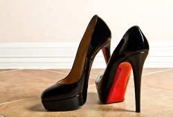 visualfetish:  Bianca.  Mmm… love these heels!