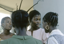 kilele:  Student hairstyles of the seventies, Congo   photographs