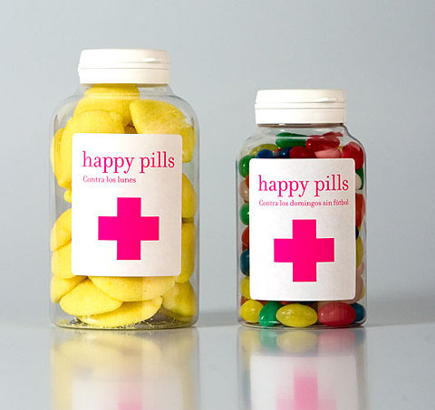 zehypocriticaloath:  Jar on ze left ist for Corin. Ze jar on ze right ist for me.  Heh heh, I bet the left one is a suppository.