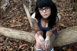 girlswithglasses:  suicide girls - radeo #15