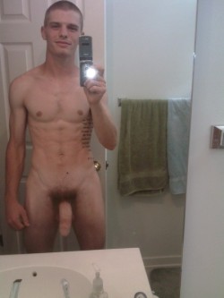 whitetrashmen:  Robert Kyle self pic, right after getting back