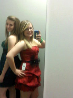 if-u-only-knew-me:  SNOWBALL DRESSES!!! WOOPWOOP! 