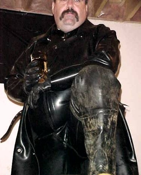 Thats a grrrreat looking Rubber Master!