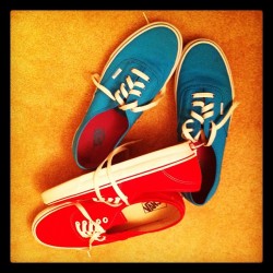 I need more colors + styles #sneakerholics #vans (Taken with