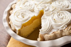 gastrogirl:  lemon truffle pie. 