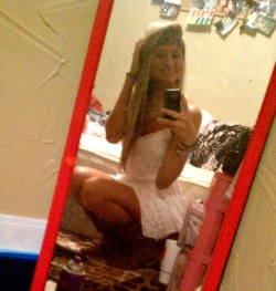 chocolatetheunicornrainbow:  dress and boots (: 