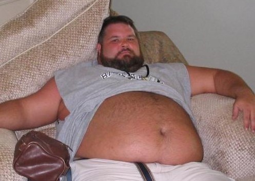 chirpycub:  My kind of fatty. Would love to see his ass. 