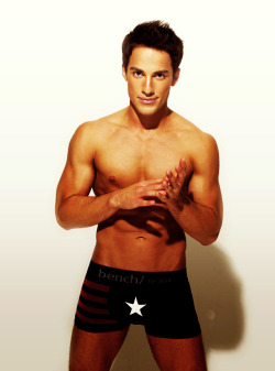 lunaradvent:  Michael Trevino, one of the studs from Vampire