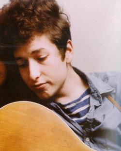 look-out-kid:  pinkpearlsandclearskies:  Bob Dylan Wearing Stripes