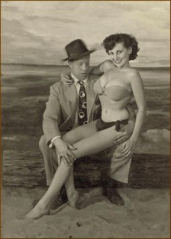 mudwerks: (via adski_kafeteri: sweet sepia) Donna Mae Brown (aka. Busty Brown) poses on some Lucky Fella&rsquo;s lap..