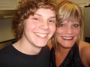 isaysexualthingsaboutevanpeters:  evan and his mommy<3 