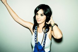 amigodoacaso:  Transforme suas ideias em atitudes. Katy Perry