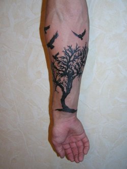 fuckyeahtattoos:  my tree 