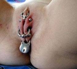 girlsgoingcommando:  Locked pussy 2 