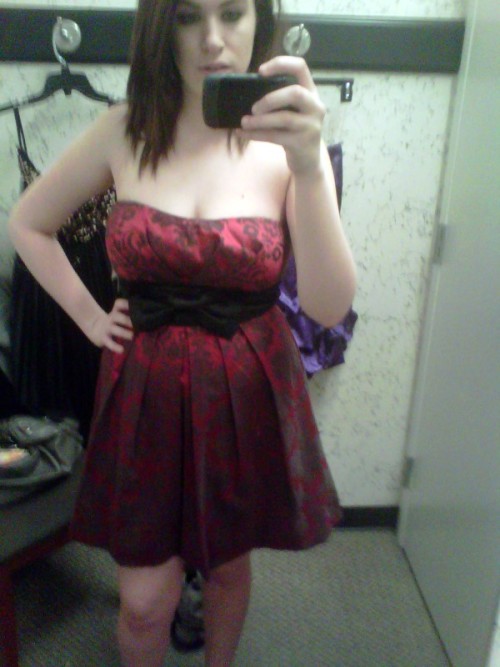 emmzbear:  my dress for the christmas party on sunday <3 