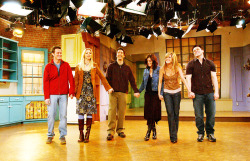 theonewhitrachel-deactivated201:  [on the Friends finale] “We’re