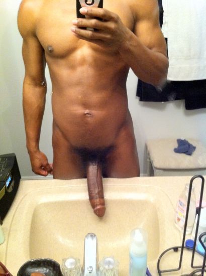 nudeselfshots-blackmen.tumblr.com/post/16963512876/