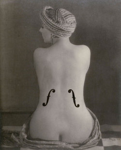 lacewings: Le Violon d'Ingres (1924) Kiki de Montparnasse photographed