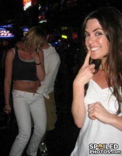 secretlaurie:  More fingering of sluts in public..