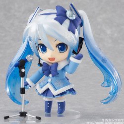 apaixonadaporanimes:  Nendoroid Snow Miku 2012 