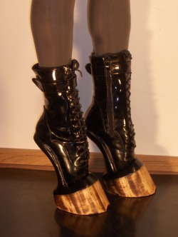 disgustinghuman:  oh my god they turned ballet boots into MAGICAL