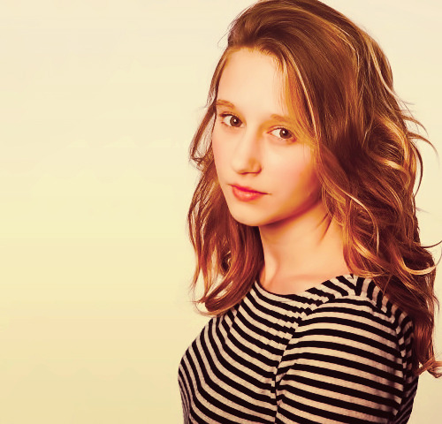 tateviolet:  taissa—farmiga:  these-horrors:  She’s so pretty.  omfg let me be you  