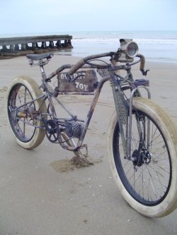 undergroundvelo:  Steampunk shaft drive by Plasma custom bicycles,