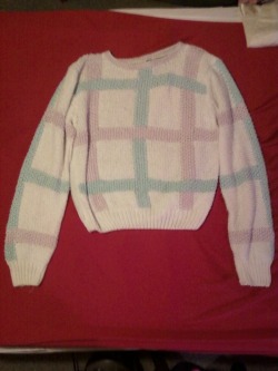 cloesy:  I like pastel sweatersthinking about selling this one