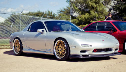 glovingcertified:  rx7 on some vs xx!!! stanceee 