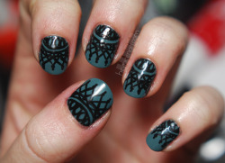 heynicenails:  Hand painted lace design inspired by The Illustrated