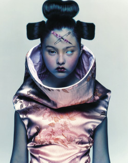 felixinclusis:  voguelovesme: Devon Aoki in Alexander McQueen