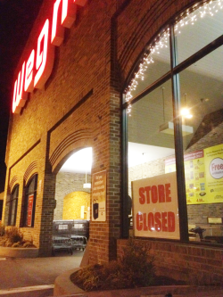 misschasse:  Wegmans is closed. And they mean it.   They were