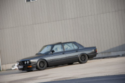 audi-inny:  motorwerksmedia:  BMW E28 5-series  Oh my. I love