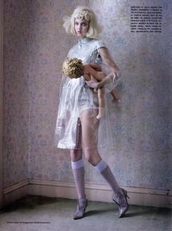 girlsandguns:  Lindsey Wixson by Tim Walker - Vogue Italia Jan