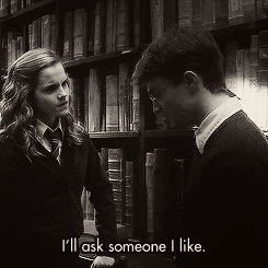 thismissatomicbomb:  I love how Harry just genuinely likes Luna.