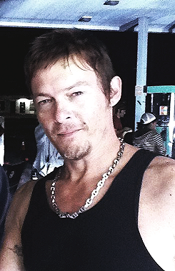  Norman Reedus Durante Os Bastidores de “Sunlight Jr.” 