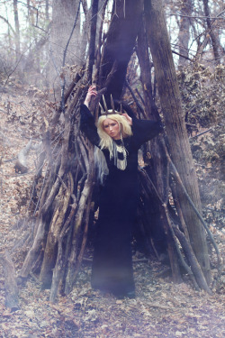 sistersoftheblackmoon:  Ghost Dancer Winter Woods Editorial Shot/Styled