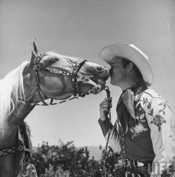 soc-hops:  Roy Rogers and Trigger  