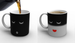 wickedclothes:  Color Changing Mug When cold, this morning mug
