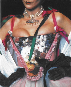 witchesandslippersandhoods:  Vivienne Westwood F/W 1995 