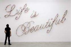 zuppadivetro:  oliphillips:  Life is Beautiful by Farhad Moshiri