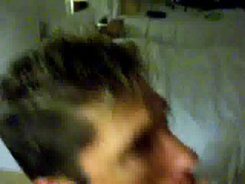 vergon21cm2:  WOOWO SWALOW MY FRIENDS CUM IN CANCUN… IF YOU