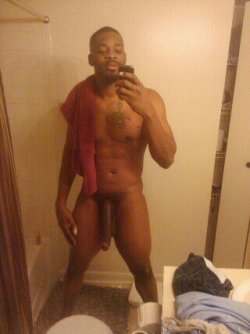 nudeselfshots-blackmen.tumblr.com/post/16510407448/