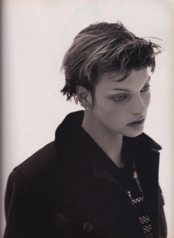 thefacemagazinescans:  Linda Evangelista by David Sims, august