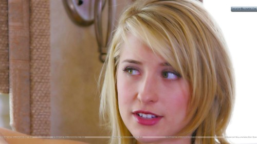 pavlatoarsarchive:  Allison Mack 