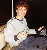  letter e (celebritychallenge) Evan Peters.  