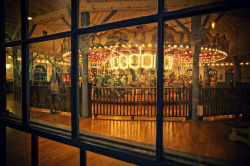 surviveabovethewaves:  santa monica carousel by Eric 5D Mark