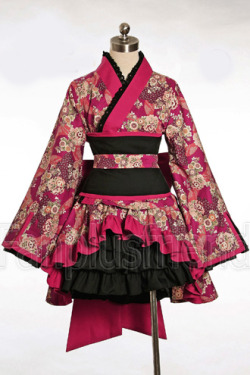 itsanonh:  Look at that beautiful Wa Lolita Kimono. Just Look