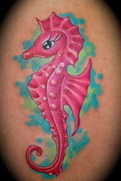 fuckyeahtattoos:   Seahorse design tattooed by Jose Chalarca