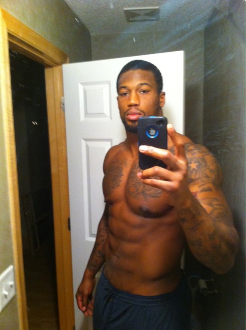 mistahsonasty:  Ray Edwards Nfl player is so mf sexy! Check the nipple piercing, tight ass underwear. U know he getting down on the low.Â  